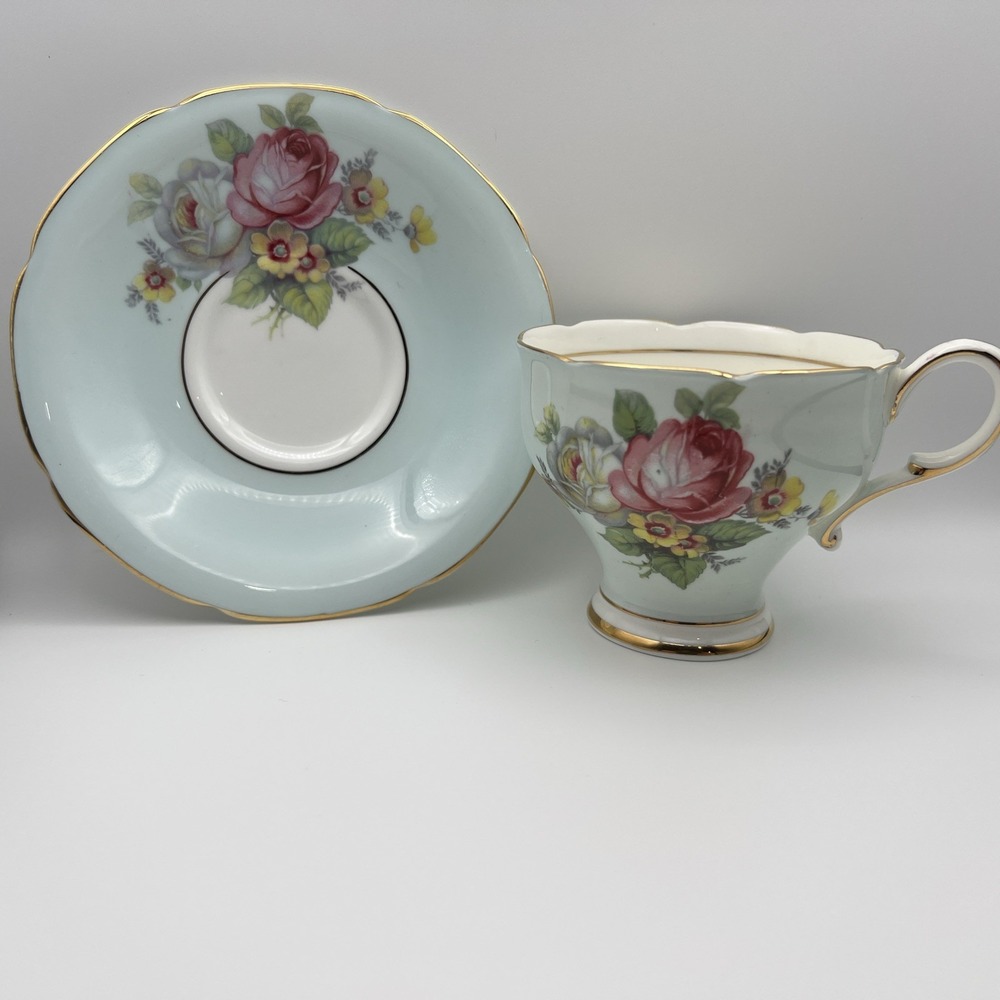 Paragon Double Warrant Fine Bone China Teacup Saucer Blue Pink Rose England - Picture 2 of 16